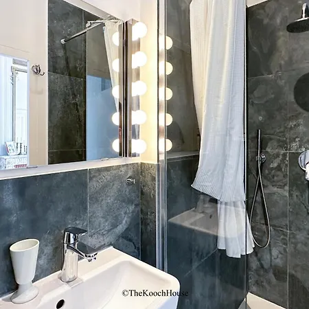 The Kooch House 1 Tourcoing