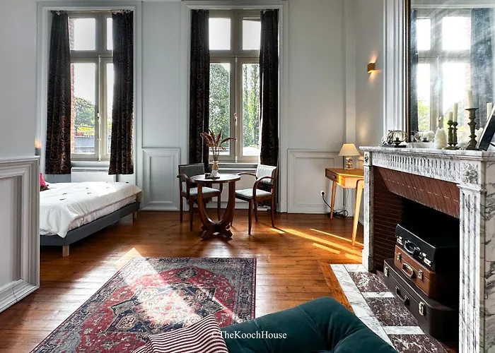 The Kooch House 1 Maison d'hôtes